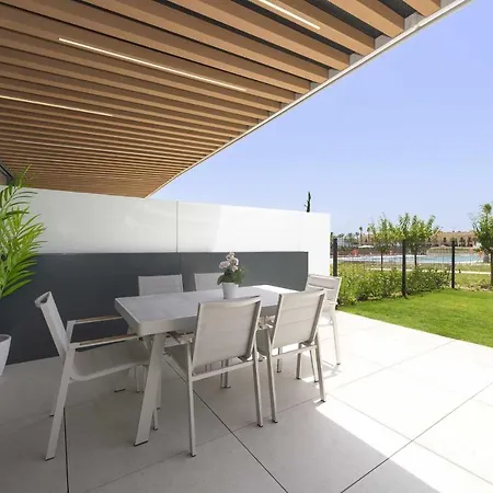 Espectacular Bajo Con Jardin En 1ª Linea De Playa